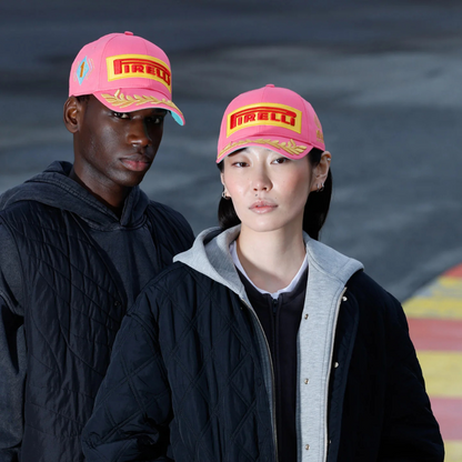 Gorra Pirelli F1™ 2025 GP Miami Podio Oficial Edición Rosa
