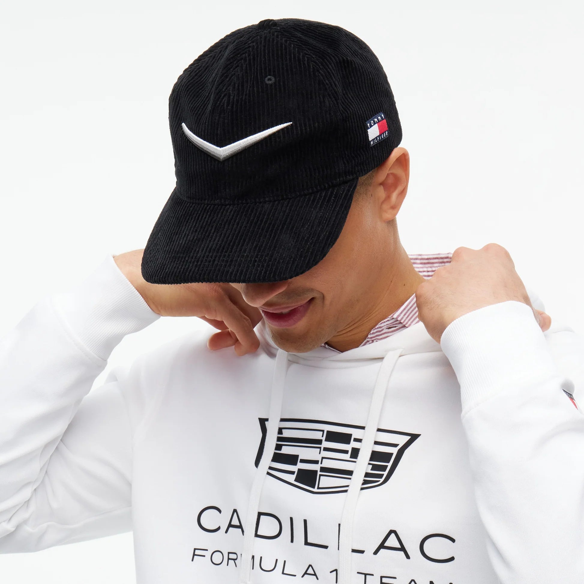Gorra Tommy x Cadillac F1 Team Chevron Corduroy Negra