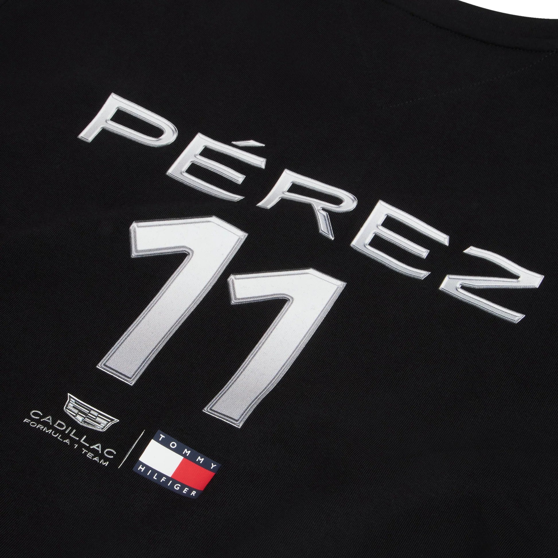 Playera Tommy x Cadillac F1 Team Driver Chevron Negra