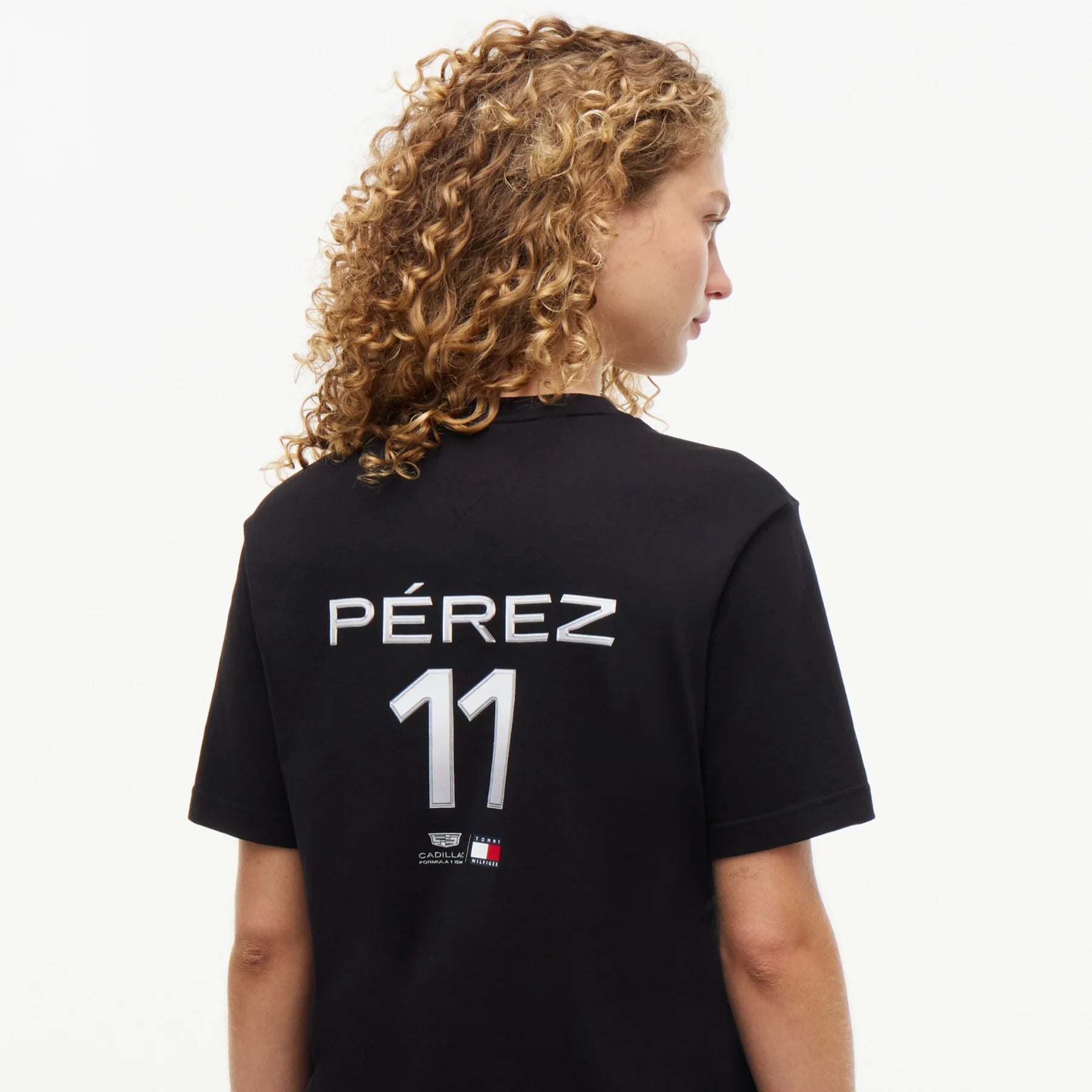 Playera Tommy x Cadillac F1 Team Driver Chevron Negra
